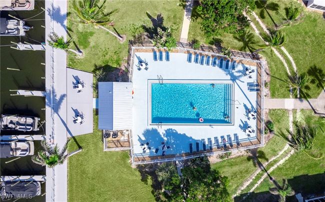 One of the 3 Satellite Pools | Image 4