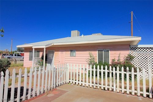 102 Copper St, Henderson, NV, 89015-7111 | Card Image
