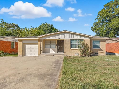 3211 Gus Thomasson Rd, Dallas, TX, 75228-3107 | Card Image