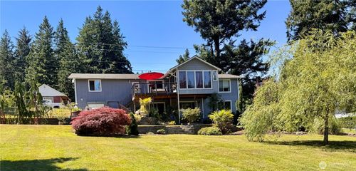 15301 56th Ave Nw, Stanwood, WA, 98292-8912 | Card Image