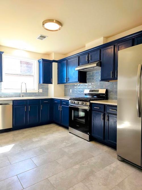 2-333 New York Ave, Jersey City, NJ, 07307-1401 | Card Image