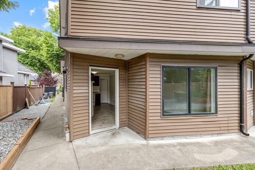 6703 103a Street, Surrey, BC, V3W8J2 | Card Image