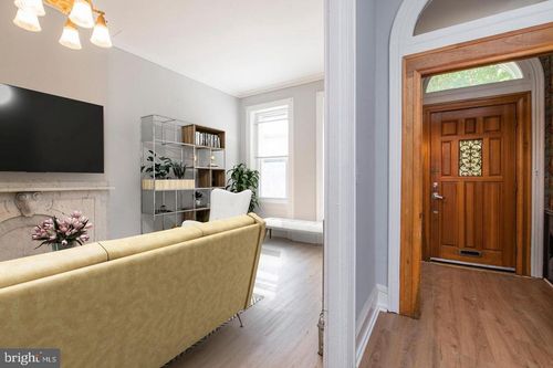 853 N 26th St, PHILADELPHIA, PA, 19130-1823 | Card Image