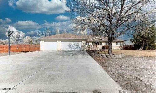 5390 Vinewood, Fallon, NV, 89406-4261 | Card Image