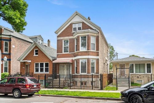 3645 S Wood St, Chicago, IL, 60609-1239 | Card Image