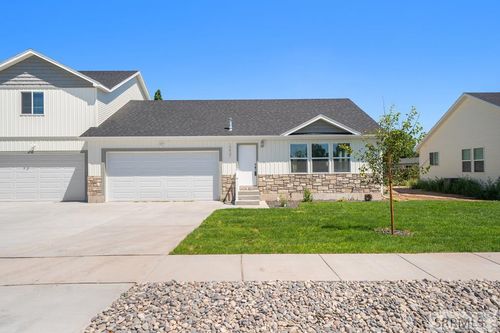 3237 Raynard Ln, Idaho Falls, ID, 83401-3091 | Card Image