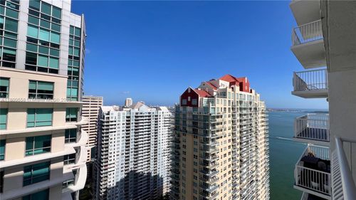 apt-3704-1200 Brickell Bay Dr, Miami, FL, 33131-3273 | Card Image