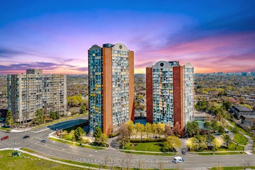 202-4205 Shipp Dr, Mississauga, ON, L4Z2Y9 | Card Image