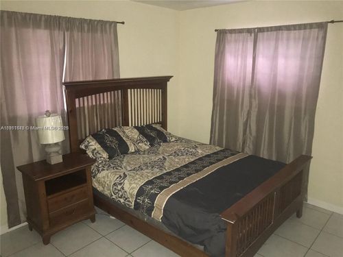 2-133 Nw 57th St, Miami, FL, 33127-1613 | Card Image