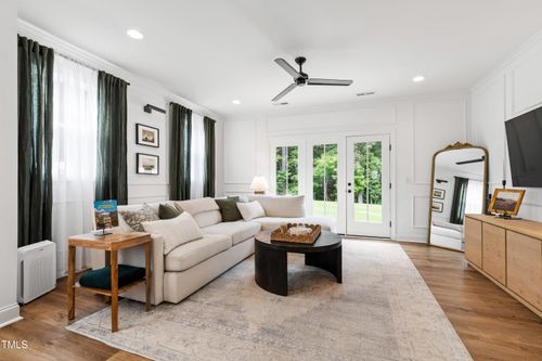 5705 Parker Pines Ct, Raleigh, NC, 27609-3668 | Card Image