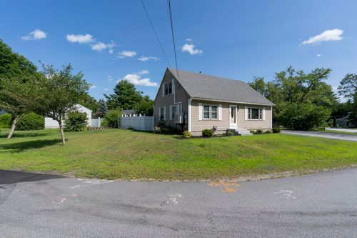 79 Bow St, Concord, NH, 03301-2608 | Card Image