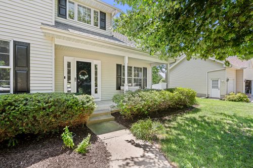 1198 Bridgeview Pl, Le Claire, IA, 52753-9002 | Card Image