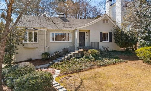 840 Woodley Dr Nw, Atlanta, GA, 30318-1660 | Card Image