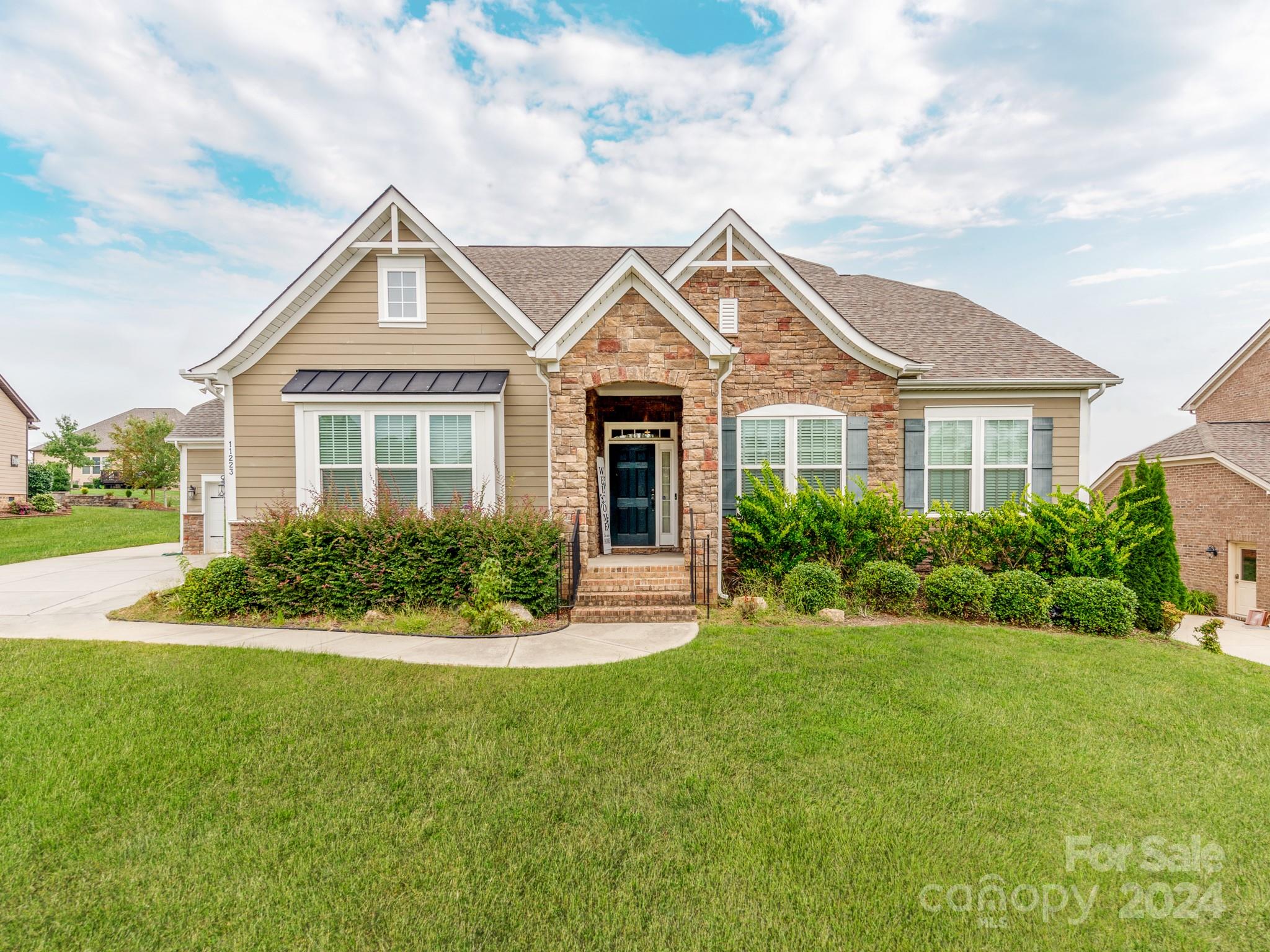 Wescott Hill Dr, Huntersville, NC 28078