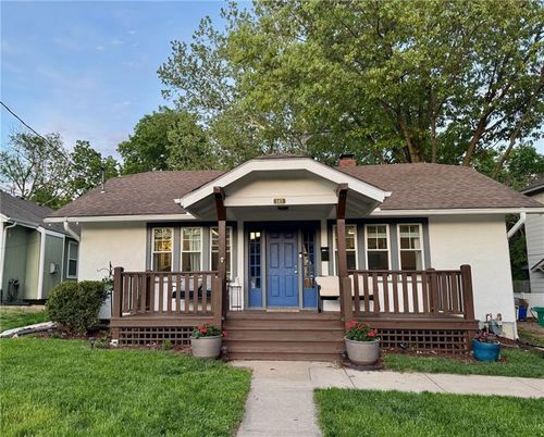 145 Allcutt Ave, Bonner Springs, KS, 66012-1401 | Card Image