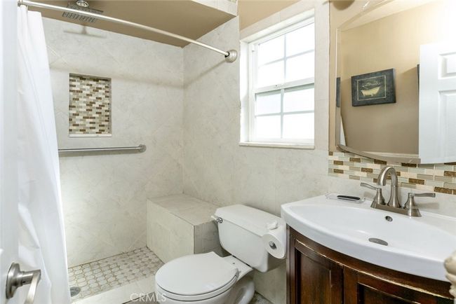 20355 Mobile St, House other with 3 bedrooms, 2 bathrooms and null parking in Winnetka CA | Image 16