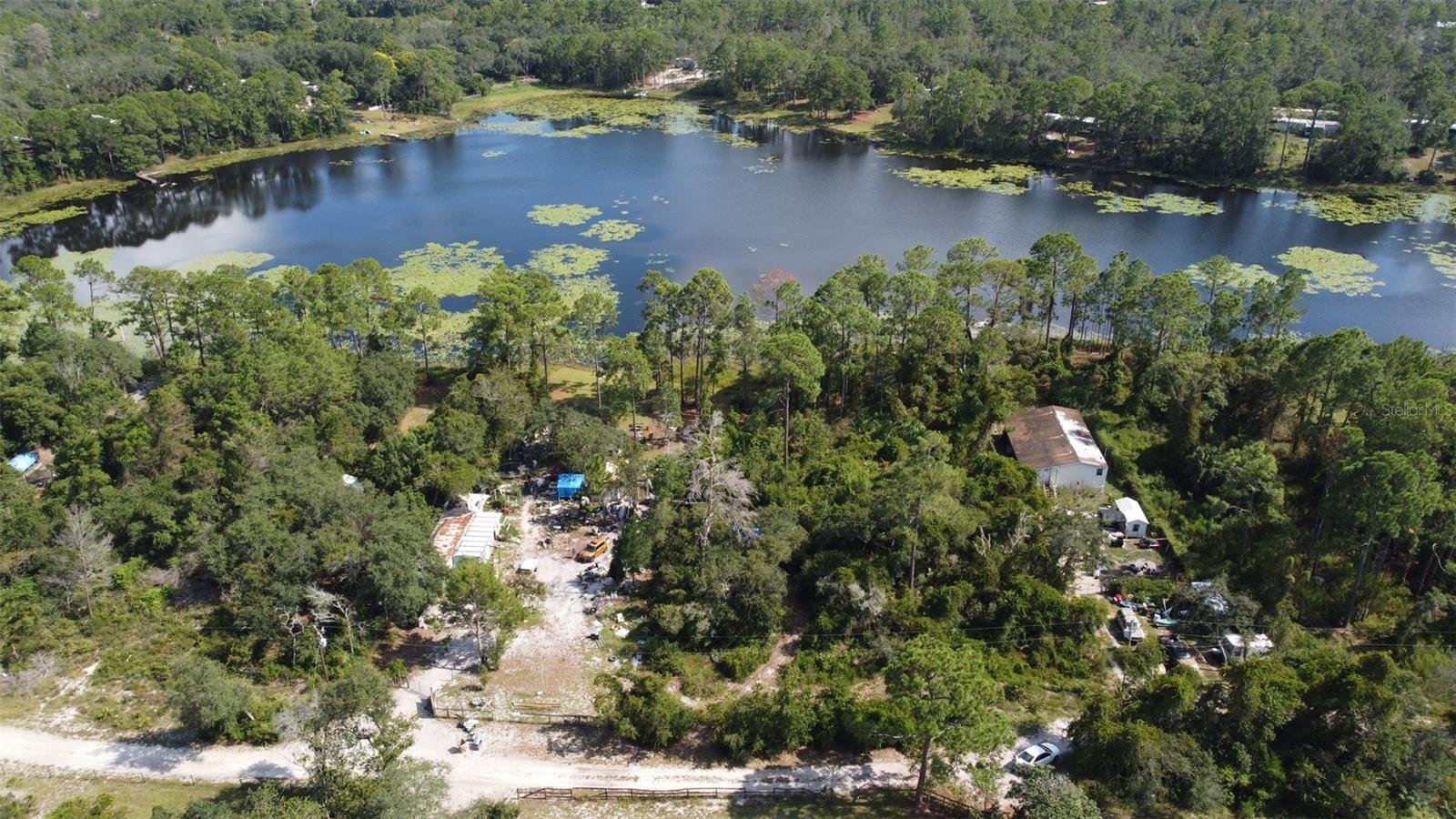 Land in DELAND 5