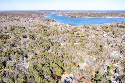 1081-B Main St, Cotuit, MA, 02635-3338 | Card Image