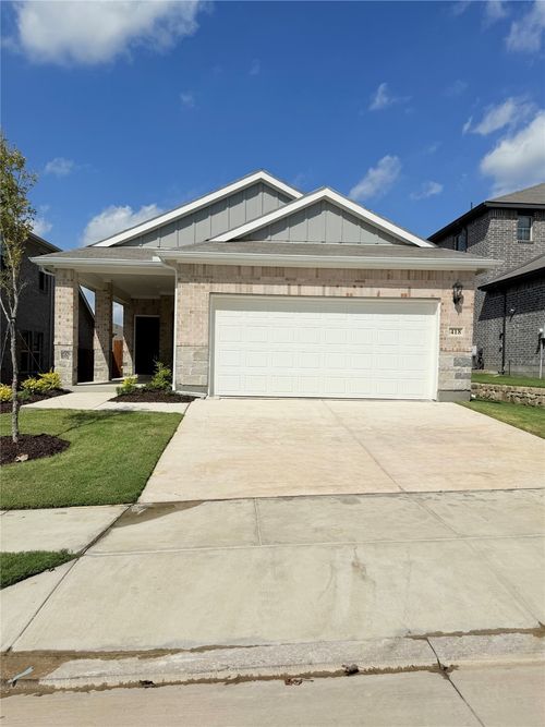 418 Blanton St, Mckinney, TX, 75069-2257 | Card Image