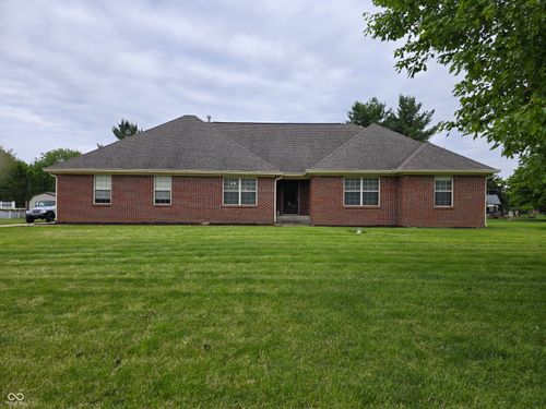 3393 W Sunset Dr N, Greenfield, IN, 46140-9526 | Card Image