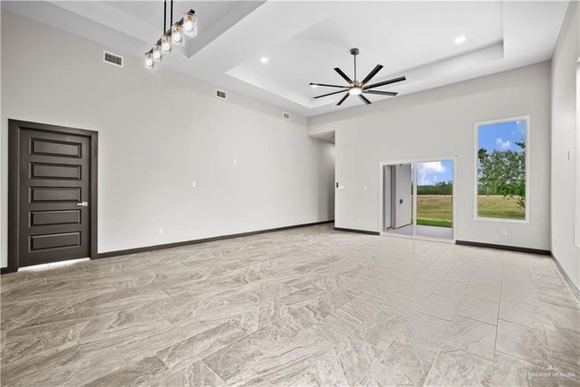 1209 Rhett Dr, House other with 3 bedrooms, 4 bathrooms and 2 parking in Pharr TX | Image 8