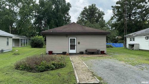 1208 E 5th St, West Frankfort, IL, 62896-1553 | Card Image