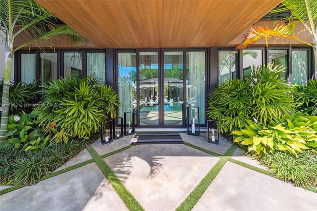 8825 Sw 64 Th Ct, House other with 8 bedrooms, 10 bathrooms and null parking in Pinecrest FL | Image 25