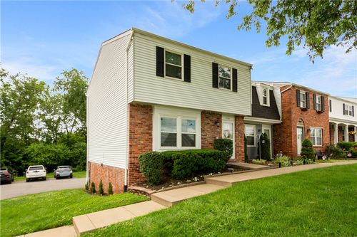 3118 Ridge Rd, South Park, PA, 15129 | Card Image
