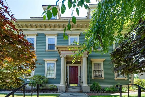 7-367 Benefit St, Providence, RI, 02903-2930 | Card Image