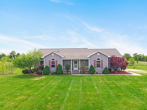 8860 Timber Lane, Charlotte, MI, 48813 | Card Image