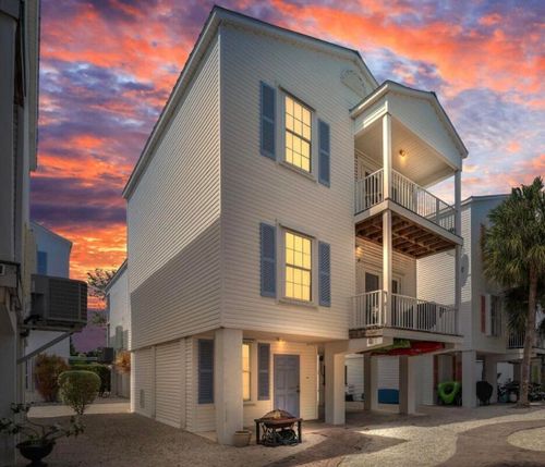 325 25th Street Ocean, Marathon, FL, 33050-4275 | Card Image
