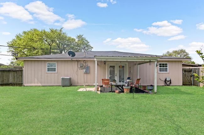 245 N Clover St, House other with 3 bedrooms, 2 bathrooms and null parking in Bridge City TX | Image 21