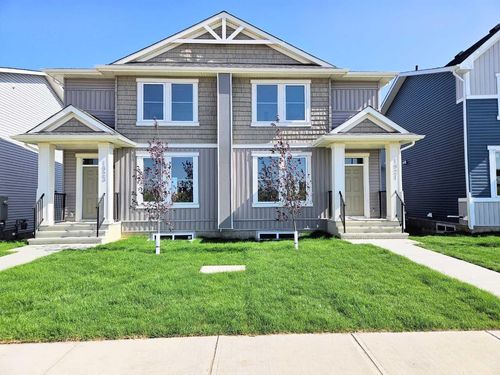 1921 Mccaskill Drive, Crossfield, AB, T0M0S0 | Card Image