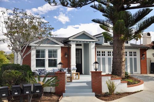 212 N Helix Ave, Solana Beach, CA, 92075-1163 | Card Image