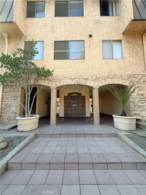 27-377 W California, Glendale, CA, 91203 | Card Image