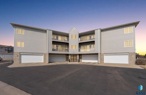 202-4609 S Oxbow Ave Avenue, Sioux Falls, SD, 57106 | Card Image