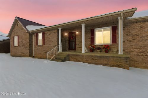82 N Sunset Ave, Cecilia, KY, 42724 | Card Image