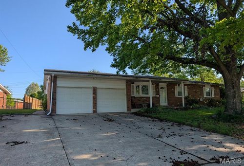 328 Venus Drive, Godfrey, IL, 62035 | Card Image