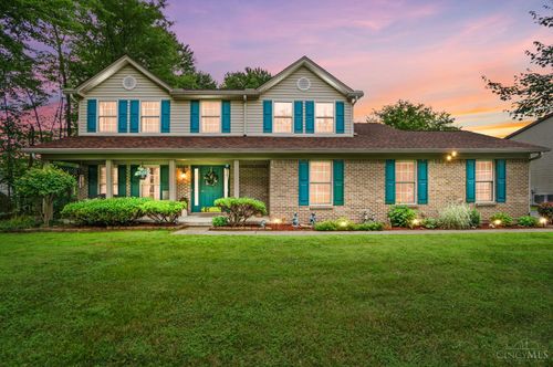 1334 Dee Dee Ln, Amelia, OH, 45102-2197 | Card Image