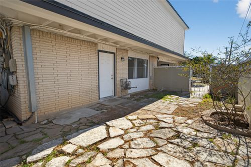 b-1400 Braes Ridge Dr, Austin, TX, 78723-1804 | Card Image