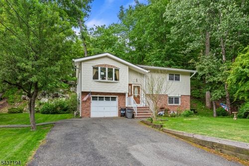 19 Fordham Trl, Hopatcong, NJ, 07843-1720 | Card Image