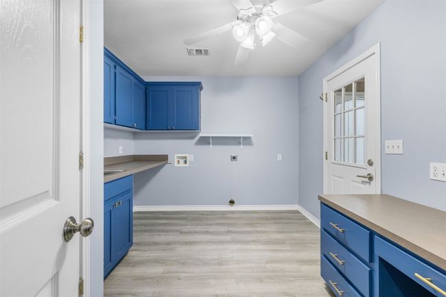 1234 County Road 135, House other with 3 bedrooms, 3 bathrooms and null parking in Lincoln TX | Image 8