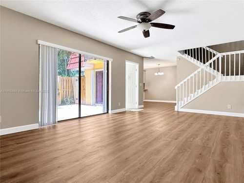 9920-9920 Nw 6th Pl, Plantation, FL, 33324-4960 | Card Image