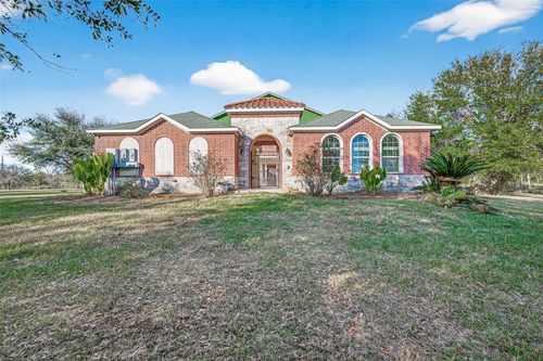 24518 Fm 1462 Rd, Needville, TX, 77461-5013 | Card Image