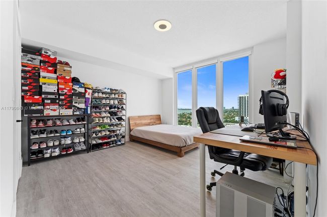 APT-1404 - 1881 79 Th Street Cswy, Condo with 2 bedrooms, 2 bathrooms and null parking in North Bay Village FL | Image 16