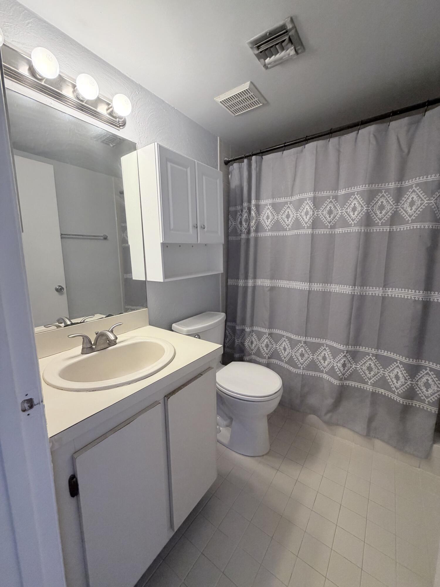 Residential Lease in Delray Beach 5