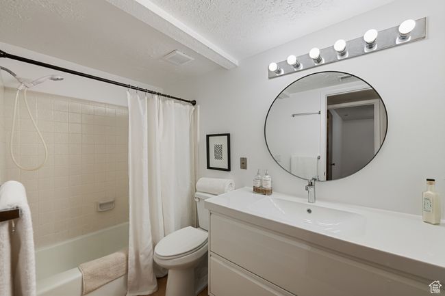 1884 E Jeremy Ct, Home with 6 bedrooms, 4 bathrooms and 8 parking in Murray UT | Image 20