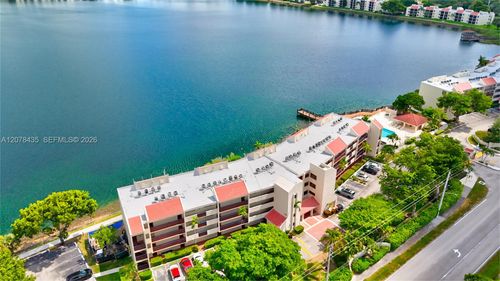 409-114 Lake Emerald Dr, Oakland Park, FL, 33309-6247 | Card Image