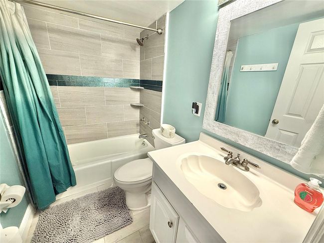 Master Bathroom | Image 34