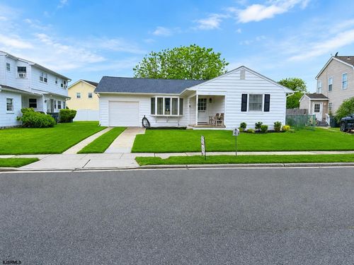 4 Hudson Cv, Brigantine, NJ, 08203-1428 | Card Image